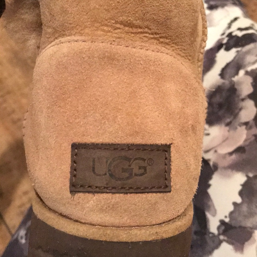 Uggs - Picture 3 of 5